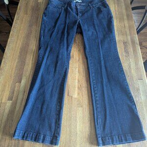 Levi's Flare 542 Denim Jeans Women's size 18M